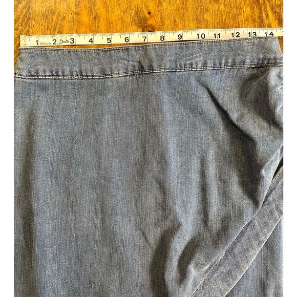 White House Black Market Size 6 Silky Soft Denim Faux-Wrapped Mini Skirt - Picture 8 of 9